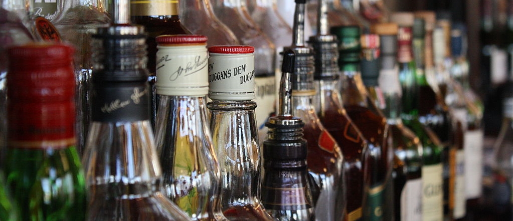 How to Stock Your Bar On the Cheap